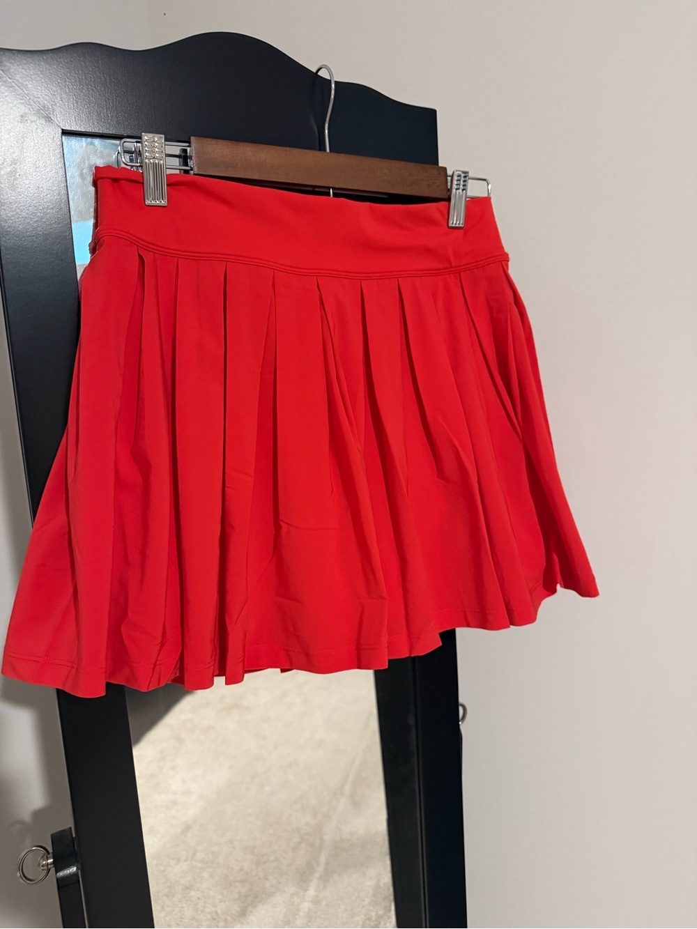 Pleated Red Women’s golf / tennis Skirt/skort